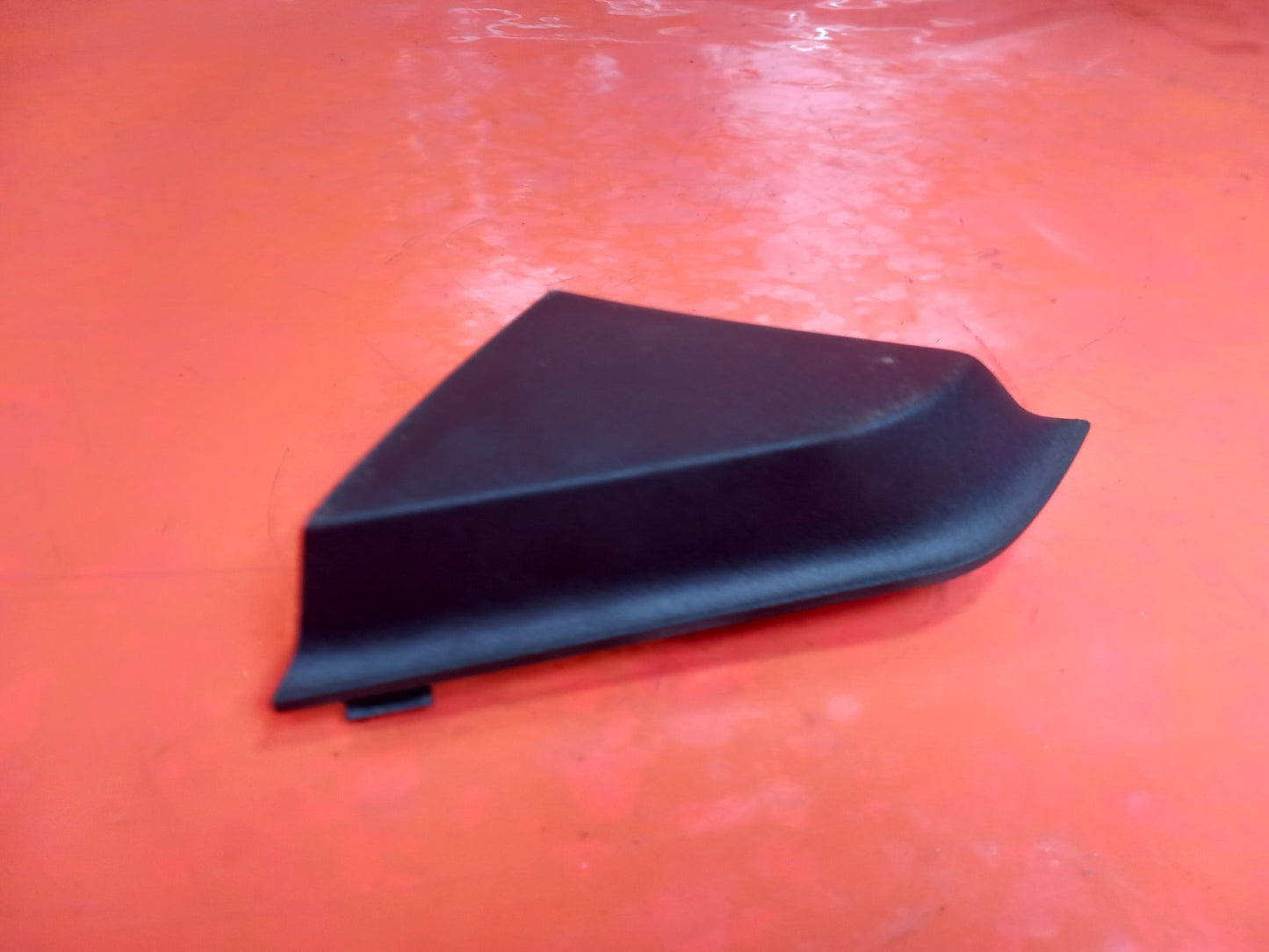Ford Galaxy Zetec 2.0 Diesel 2019 Front Left Interior Wing Triangle Door Trim - Image 4