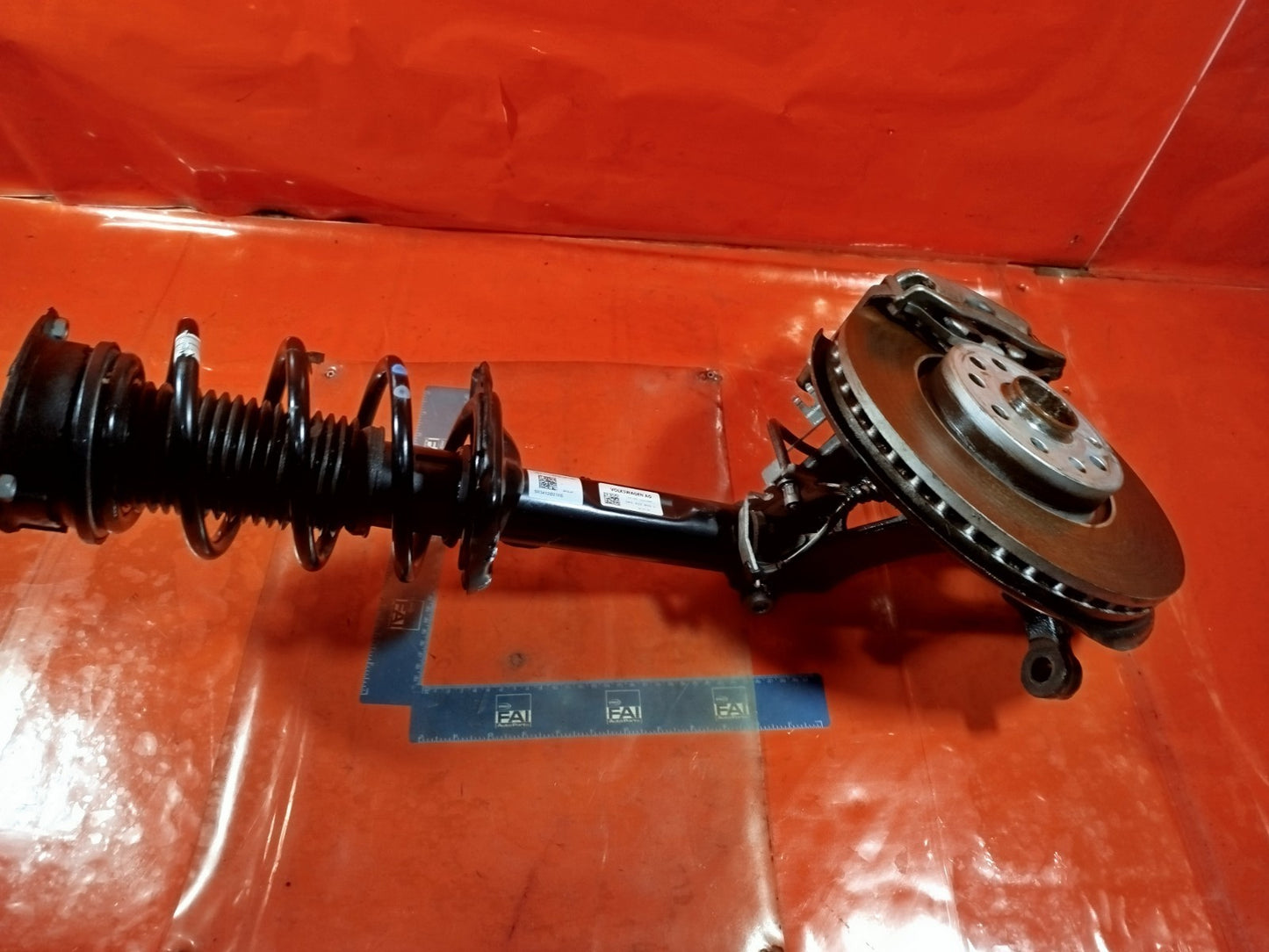 ✅FORD GRAND TOURNEO CONNECT VW CADDY 1.5 DIESEL FRONT RIGHT SUSPENSION LEG HUB - Image 1