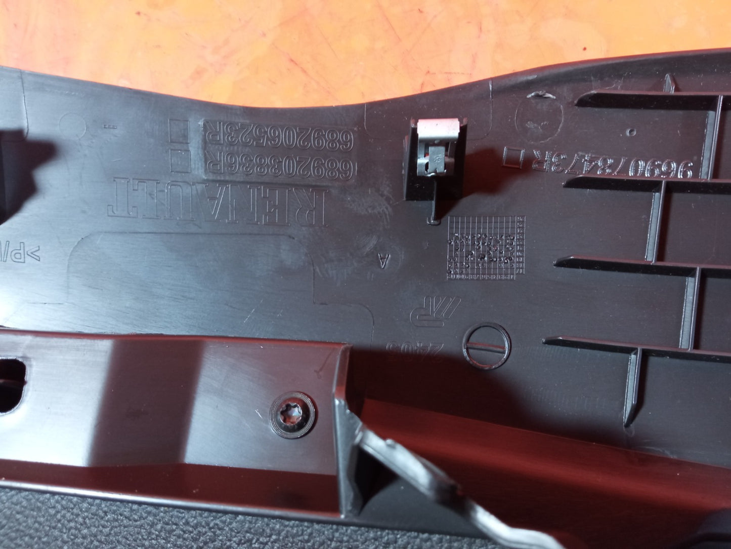 ✅2024 Dacia Duster Journey Centre Console Trim Right 689203836R + Warranty A364 - Image 8