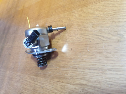 ebay-src:https://i.ebayimg.com/00/s/mtiwmfgxnjaw/z/nnmaaosw1njmt2j-/$_57.jpg