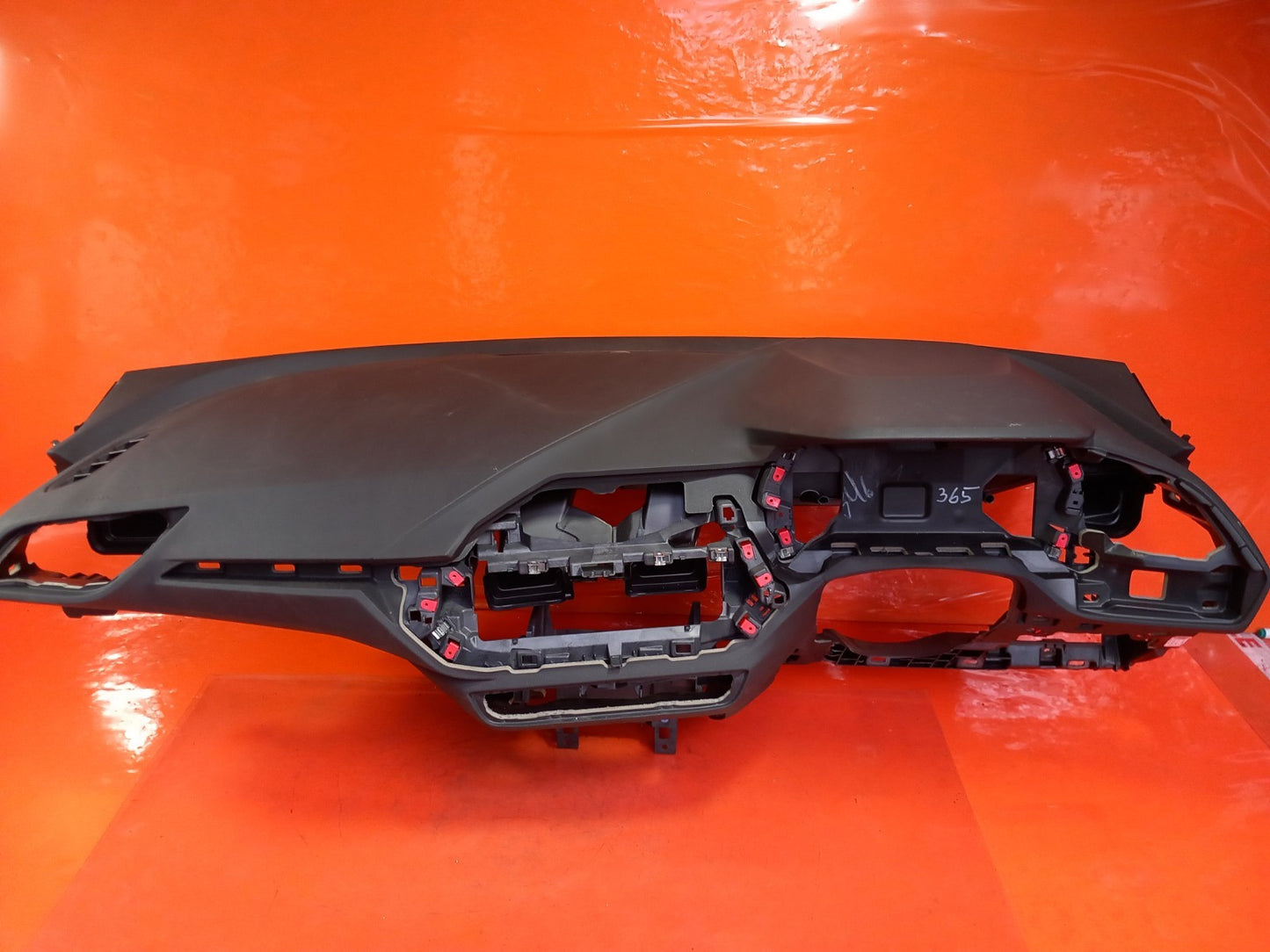 BMW F40 116D 1.5 Diesel 2021 Dashboard With Passenger ArBag 34268833 A365 - Image 2