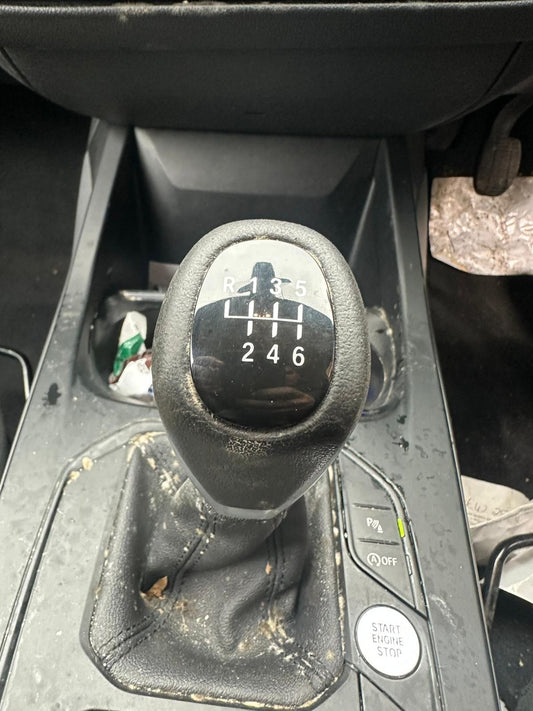 ✅2021 BMW 1 SERIES F40 GEAR SHIFTER SELECTOR 6 SPEED MANUAL 9798915 A365 - Image 1