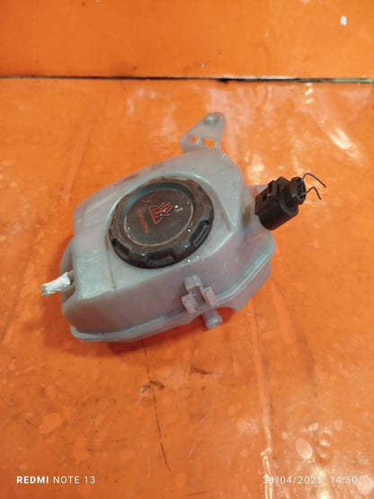ebay-src:https://i.ebayimg.com/00/s/mtywmfgxmjaw/z/vdkaaosw5g9of1~j/$_57.jpg