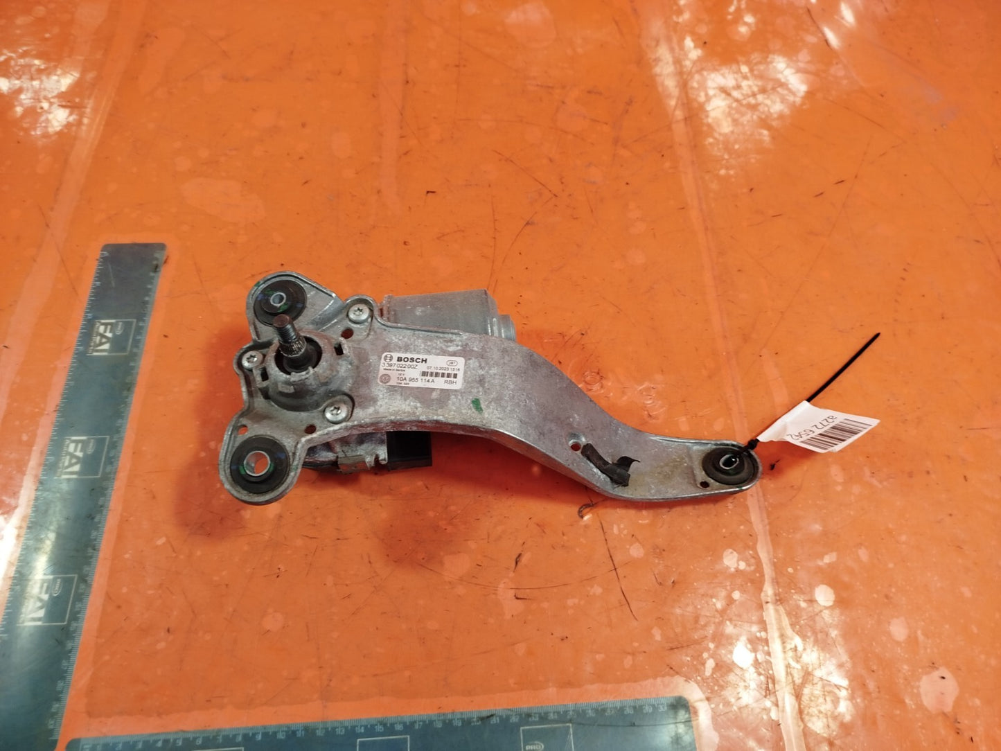 ✅CUPRA BORN V2 Ev 2023 FRONT RIGHT WIPER MOTOR 10A955120A 10A955114A Warranty - Image 1