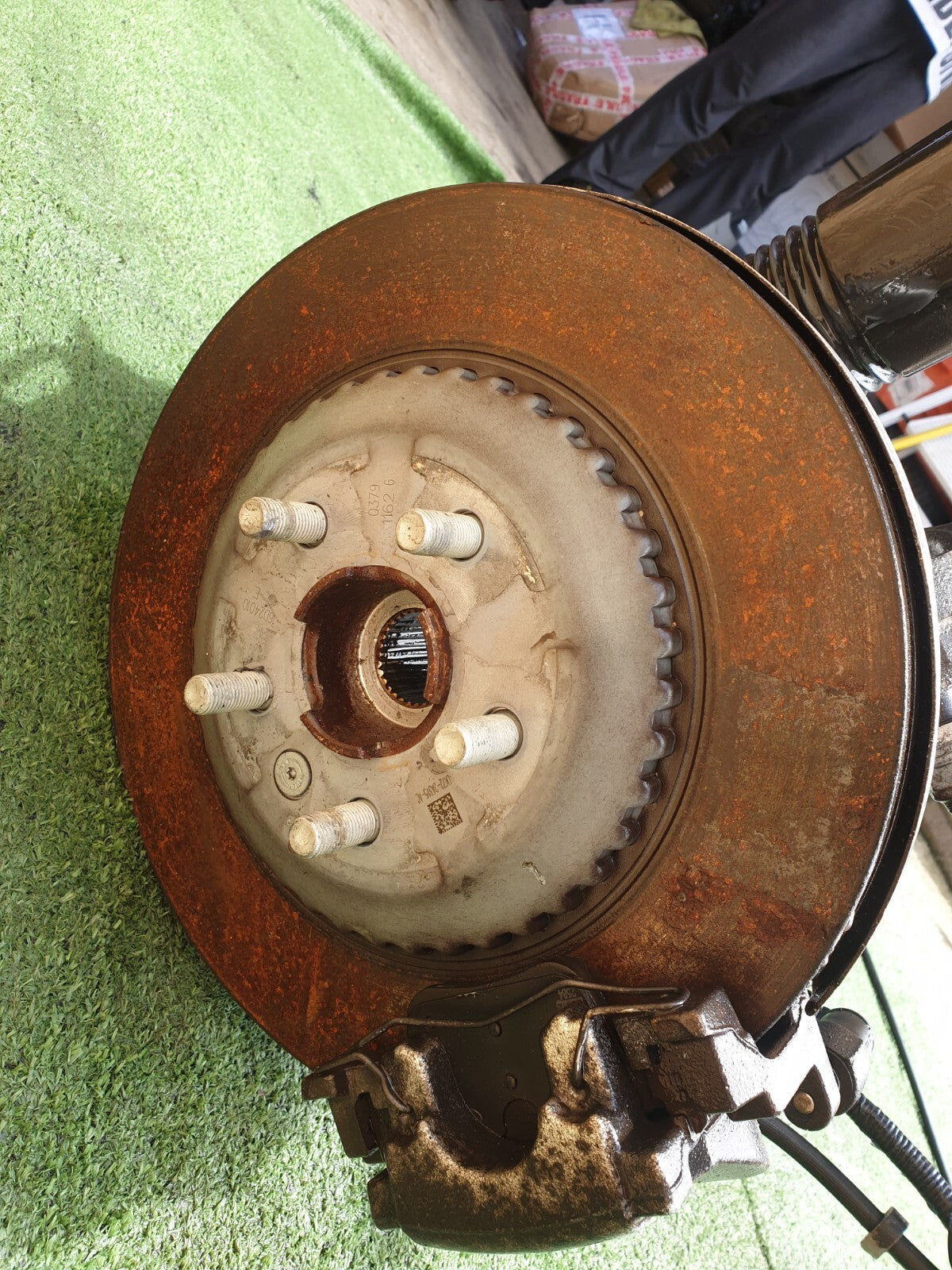 2022 Range Rover Evoque L551 Rear Left Suspension Leg Hub L8D2-18080-AB Warranty - Image 2