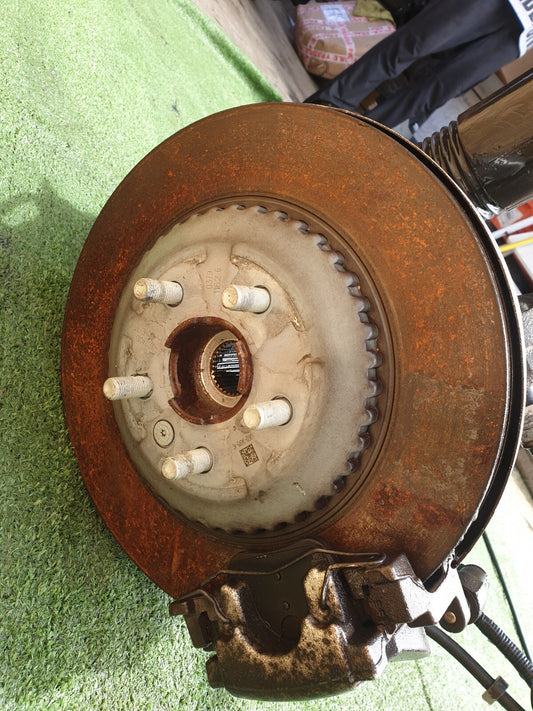 2022 Range Rover Evoque L551 Rear Left Suspension Leg Hub L8D2-18080-AB Warranty - Image 2