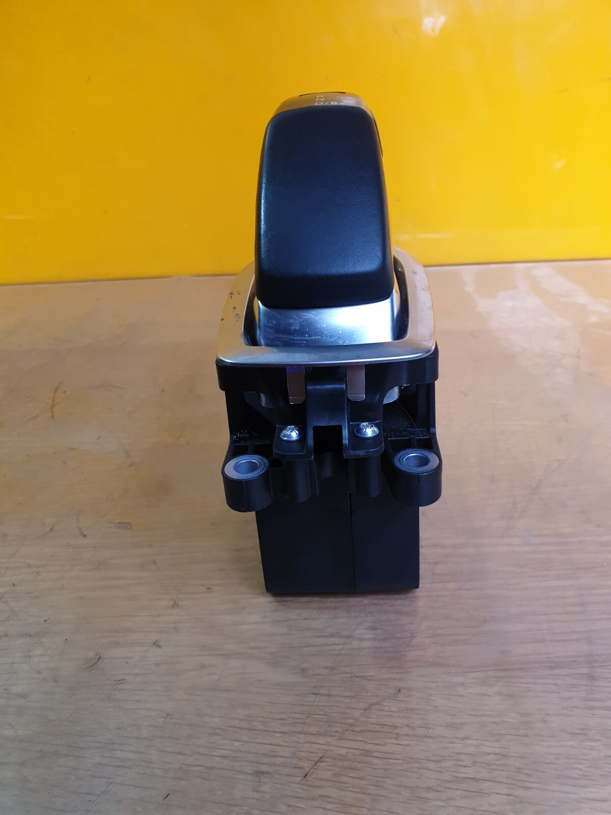 ebay-src:https://i.ebayimg.com/00/s/mtywmfgxmjaw/z/unoaaoswiilmhyik/$_57.jpg