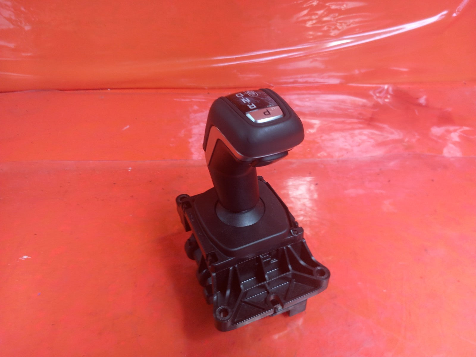 Land Rover Defender L663 3.0 Diesel 2025 Auto Gear Lever Selector N8B27E453BA - Image 5