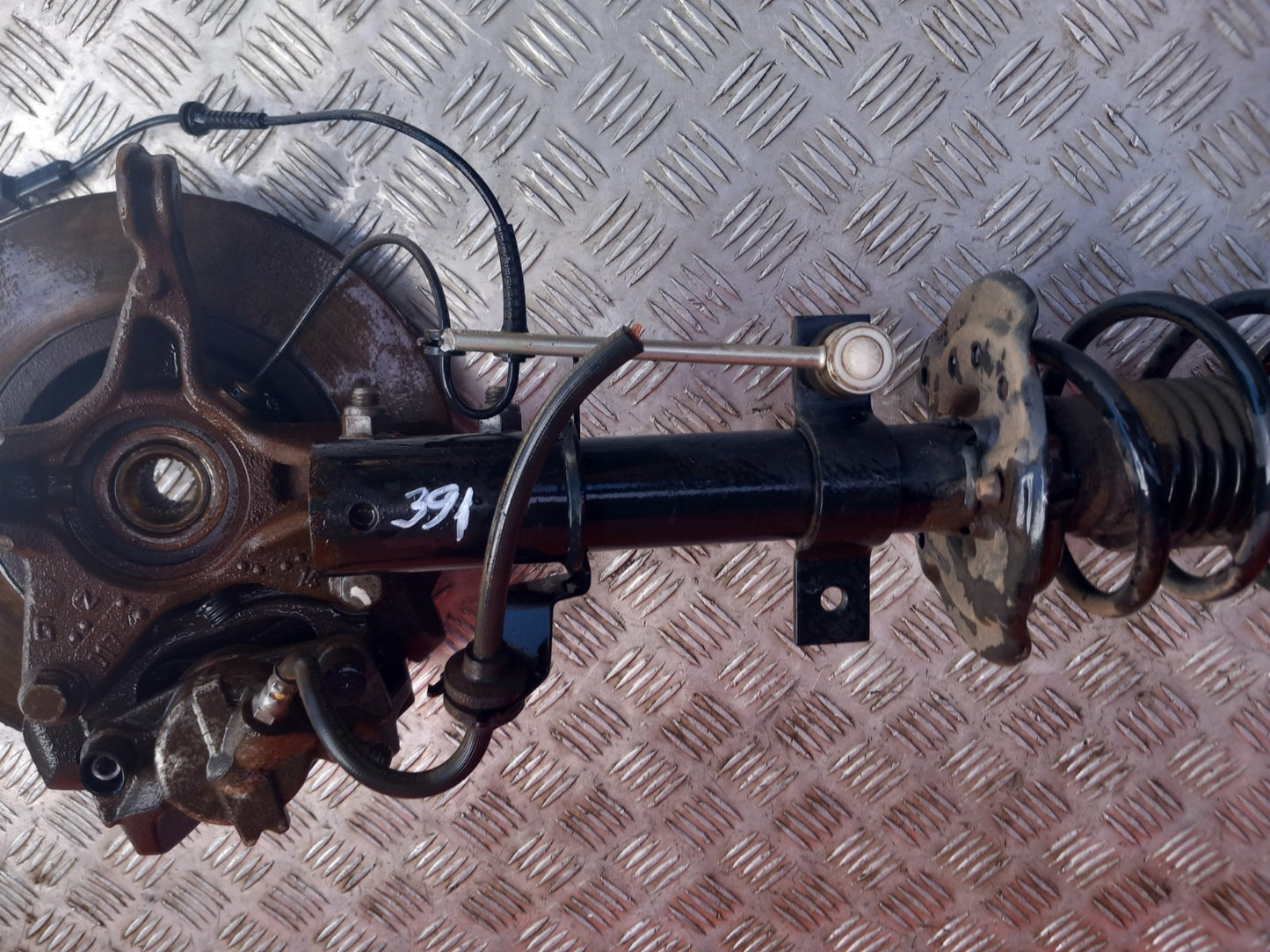 2024 Dacia Jogger Front Left Suspension Leg Hub Warranty A391 - Image 8
