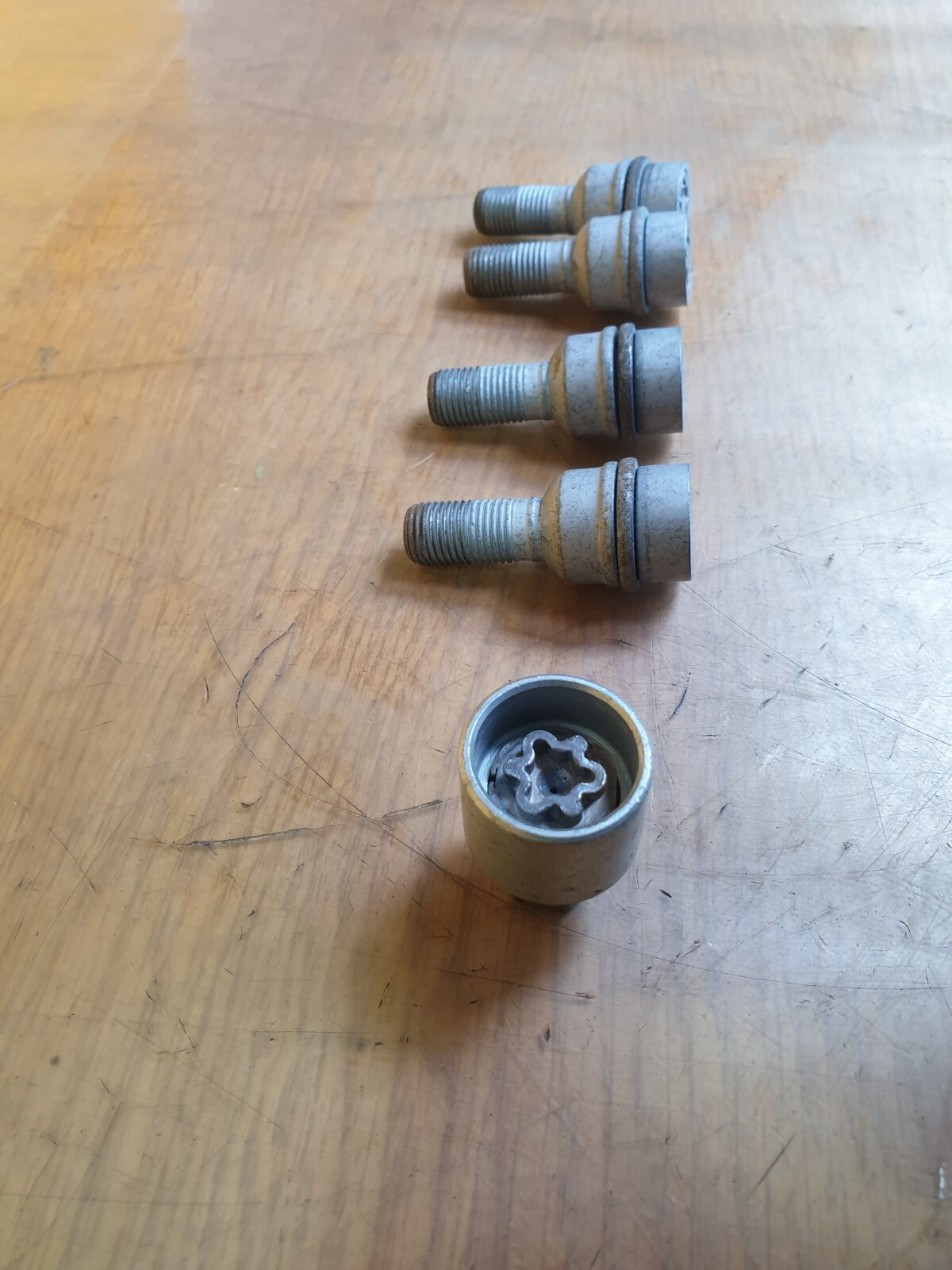 ✅AUDI Q3 S LINE 1.5 PETROL 2020 LOCKING WHEEL NUTS Warranty A198 - Image 3