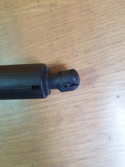 ✅2022 TESLA MODEL Y TAILGATE GAS STRUT LEFT 1500602-00-A + WARRANTY A172 - Image 2