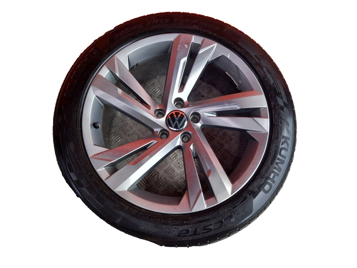 VW Tiguan 2016-2024 Alloy Wheel with Tyre 255/45 ZR19 5NA601025AM xAA - Image 1