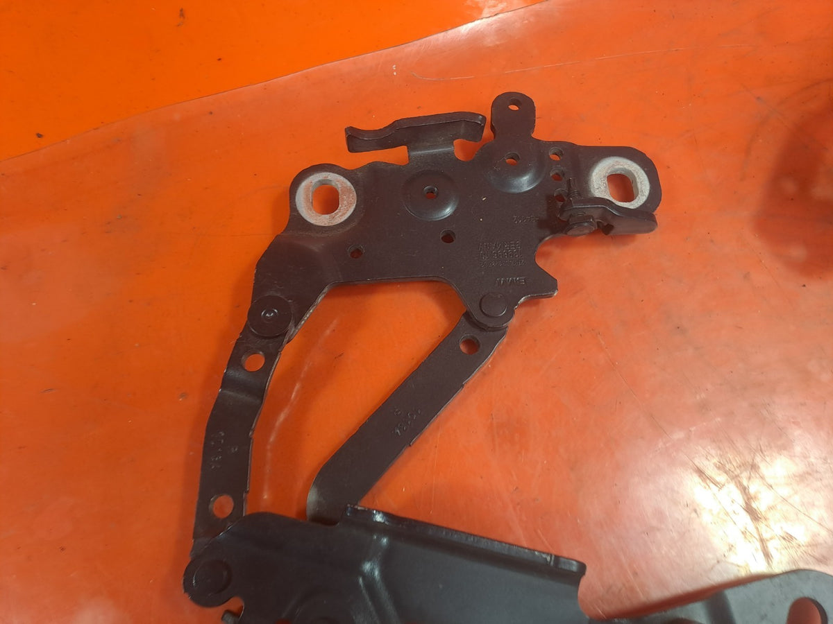ebay-src:https://i.ebayimg.com/00/s/mtiwmfgxnjaw/z/fyyaaeswpn5qht-1/$_57.jpg