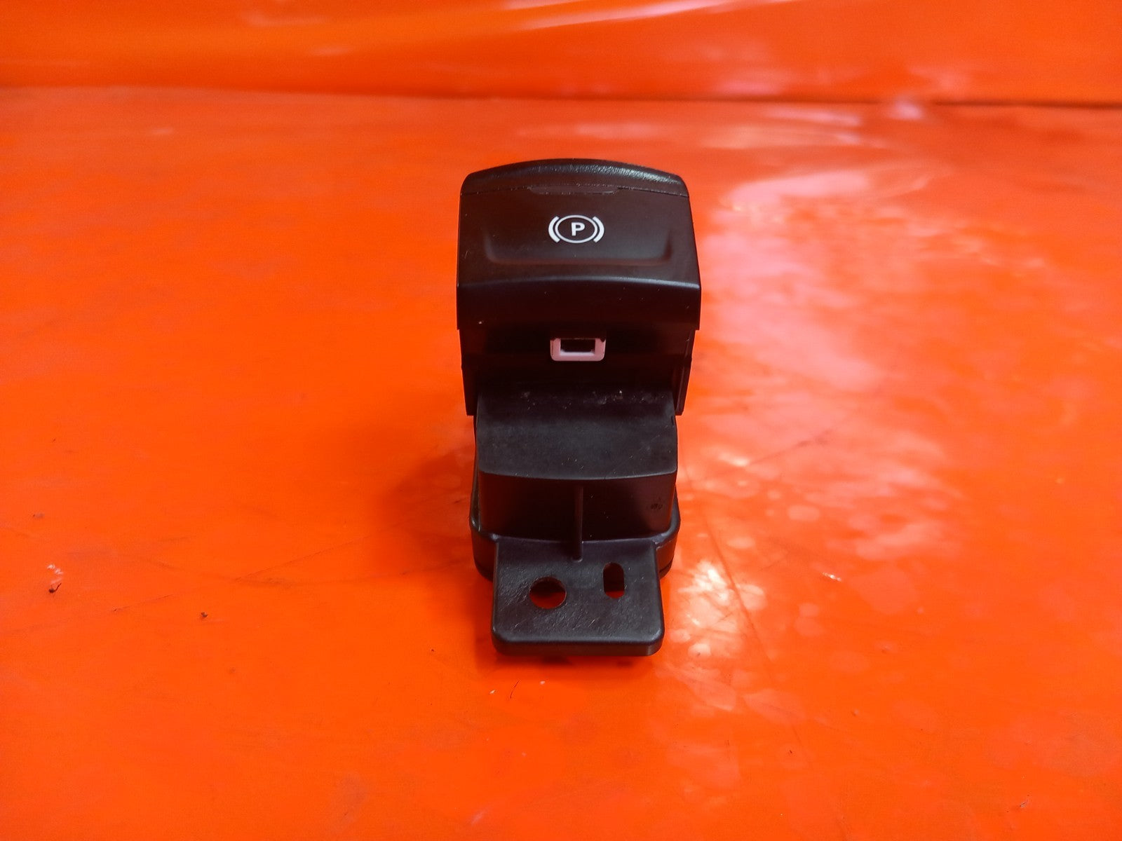 2024 Dacia Jogger Electric Parking Brake Switch 251756399R Warranty A391 - Image 2