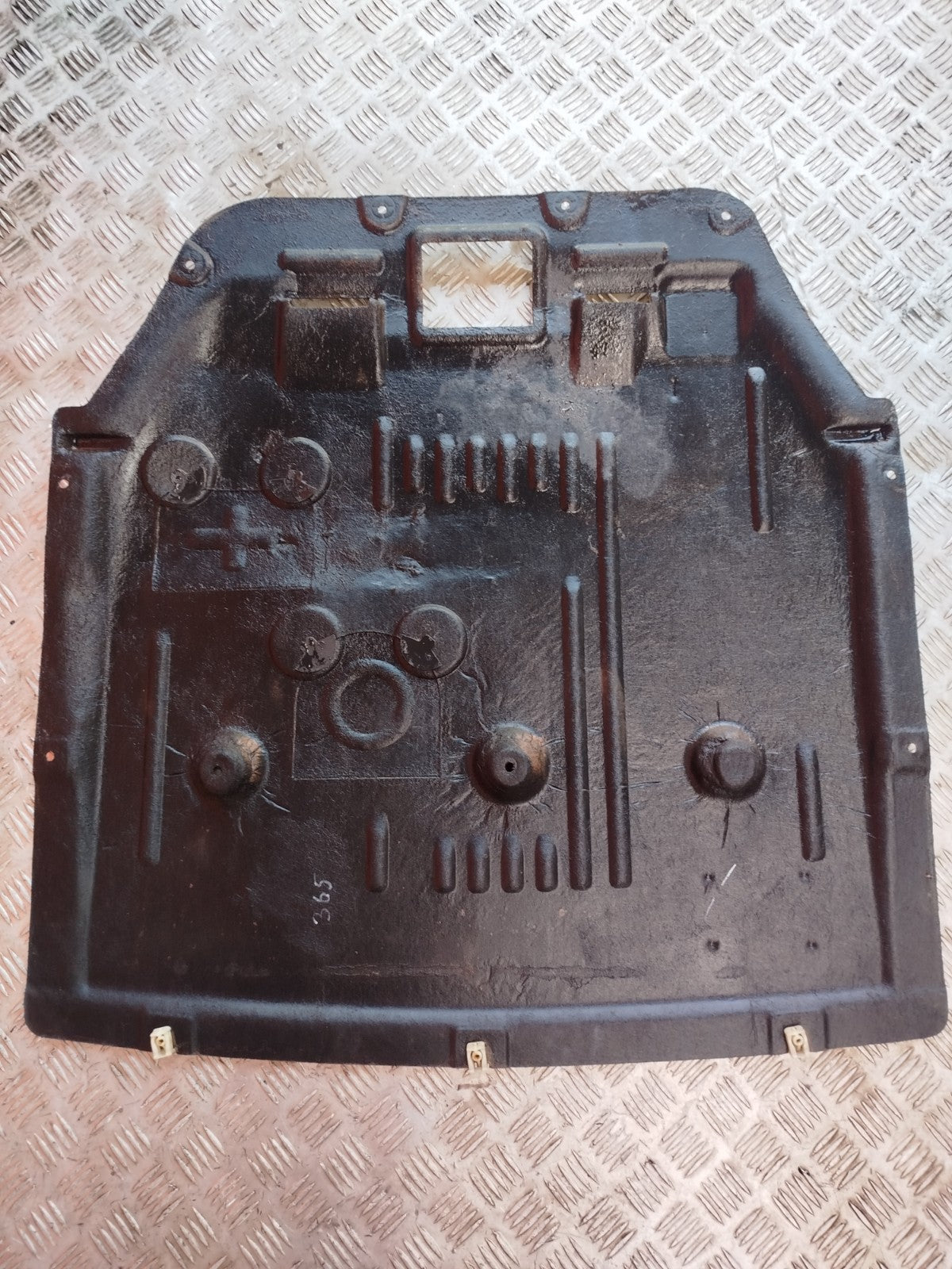 BMW F40 116D 1.5 Diesel 2021 Engine Undertray Cover 10487300 Warranty A365 - Image 9