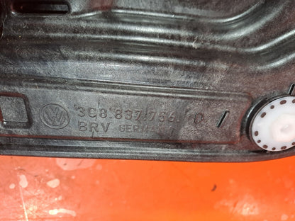 ✅Volkswagen Passat Cc Gt 2013 2.0 Diesel FRONT RIGHT DOOR PANEL 3C8837756D - Image 8