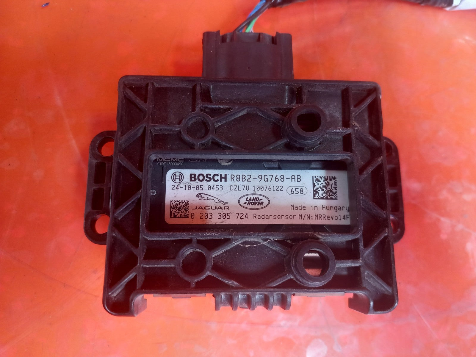 Land Rover Defender L663 3.0 Diesel 2025 Front Radar Sensor R8B29G768AB Warranty - Image 4