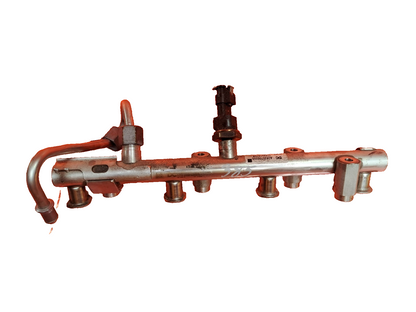 ✅Renault Captur Iconic 1.3 Petrol 2021 H5H490 Fuel Injection Rail 175201876R - Image 1