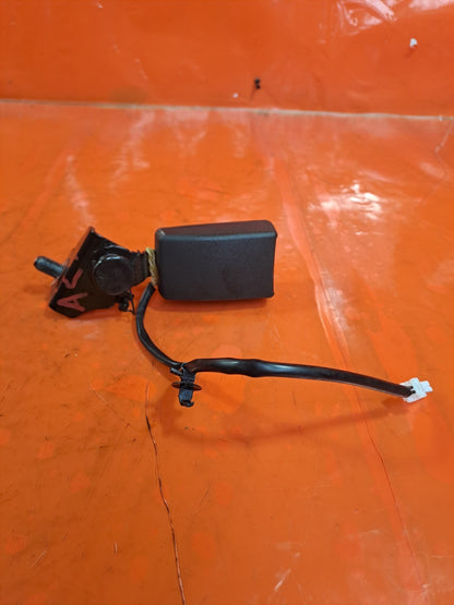 ✅2016 SSANGYONG TIVOLI ELX 1.6D REAR RIGHT SEAT BELT BUCKLE + WARRANTY A279 - Image 4