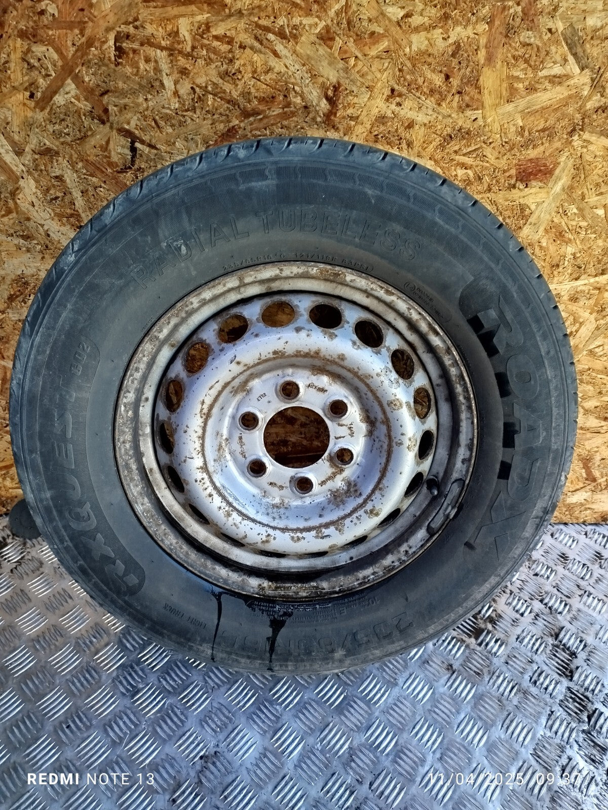 ✅VW CRAFTER CR35 2.0 DIESEL 2017 ALLOY WHEEL WITH TYRE 235/65 R16С A0014014802 - Image 2
