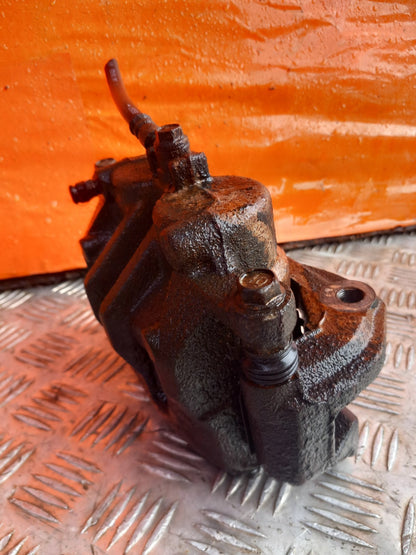 Ssangyong Korando Elx 4X4 Diesel 2018 Front Right Brake Caliper BC140170 A329 - Image 9