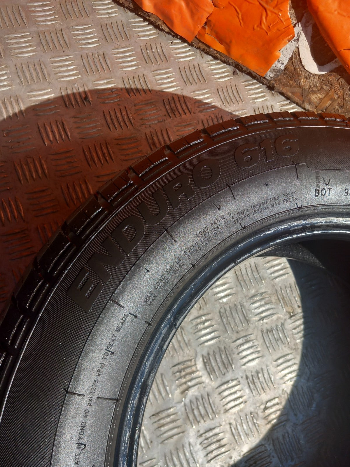 Runway Tyre 5.95 mm 215/65 R16 Warranty xAA - Image 3