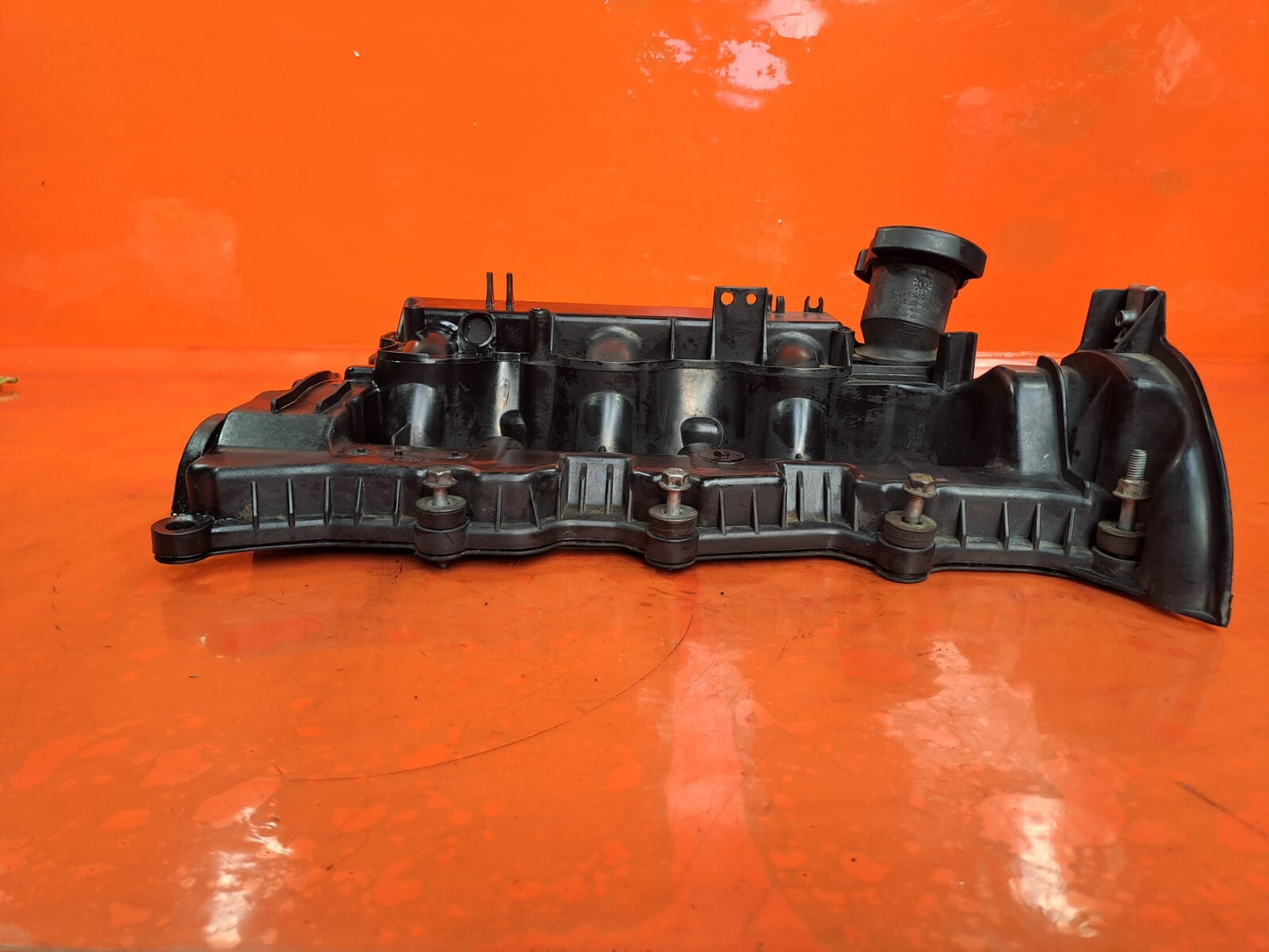 Land Rover Discovery 4 3.0 Diesel 2015 ENGINE ROCKER COVER 9X2Q-9424-FE Warranty - Image 5
