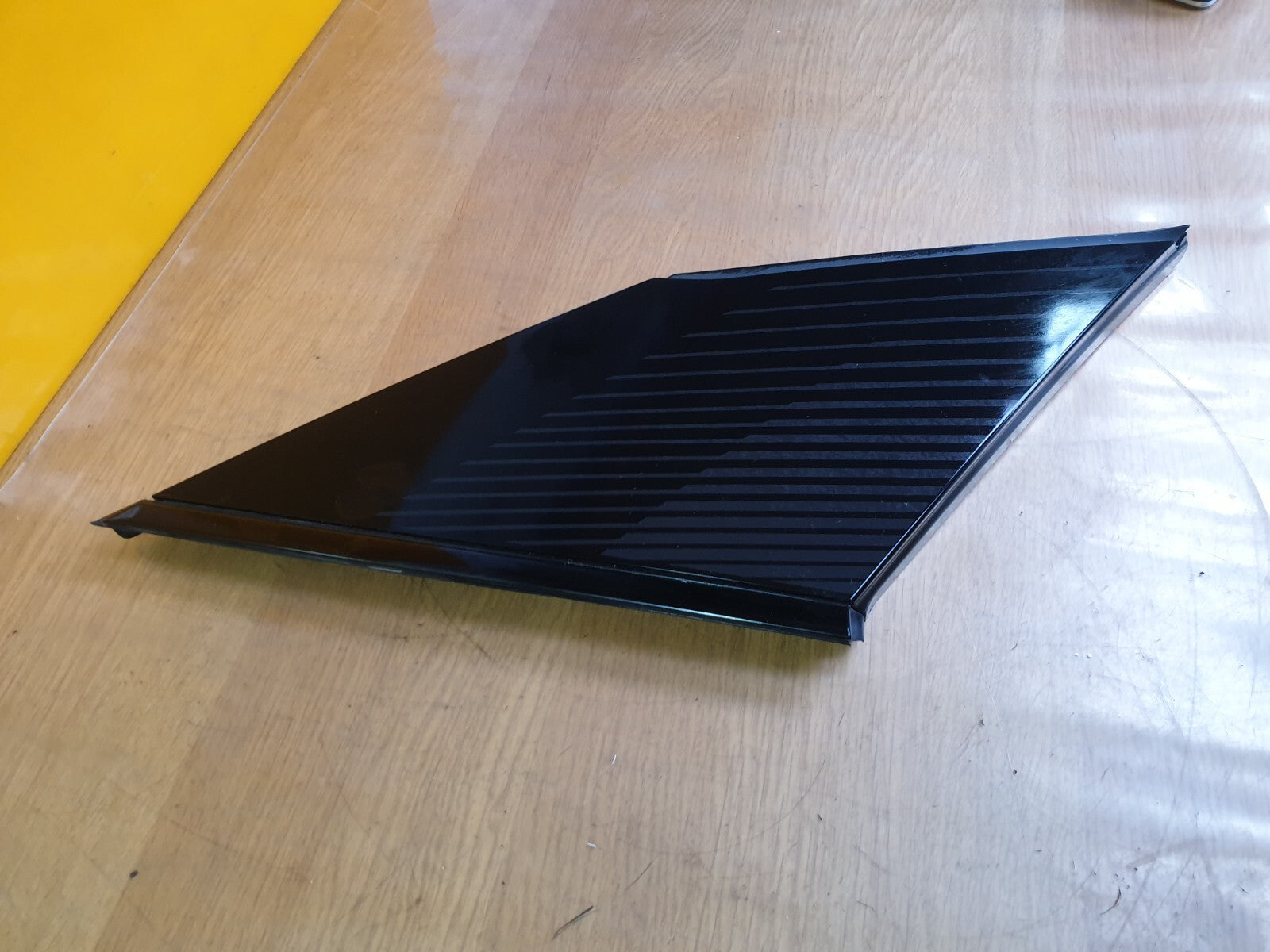 ebay-src:https://i.ebayimg.com/00/s/mtiwmfgxnjaw/z/rncaaoswjuxmicys/$_57.jpg