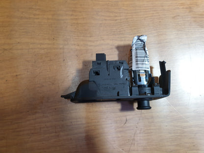✅Audi A3 8Y 2021 Handbrake Button 12V Socket Switch 4KE927225 Warranty A149 - Image 3