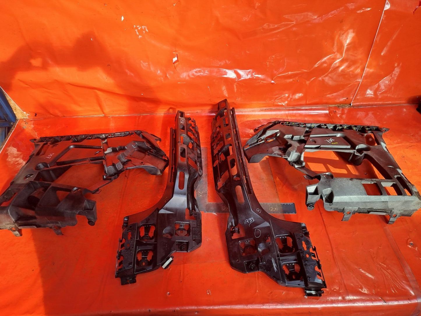✅BMW G20 320I 2.0 PETROL 2021 REAR BUMPER BRACKETS SET 7469364 7469363 8069393 - Image 1