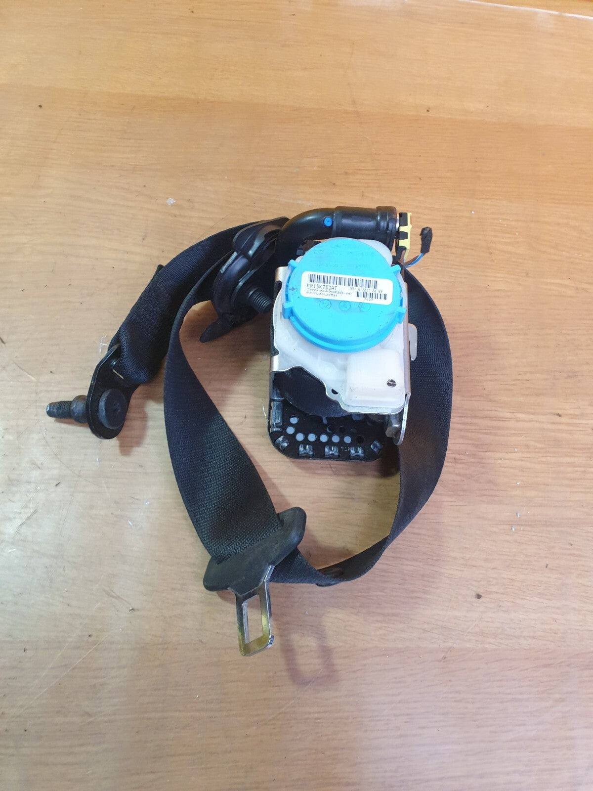 MERCEDES W176 A180 FRONT LEFT SEAT BELT A1768602185 XAA - Image 8