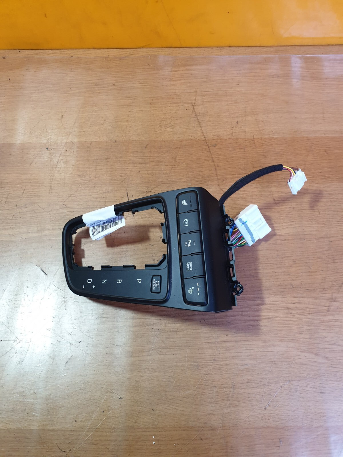 ✅2023 HYUNDAI BAYON T-GDi 1.0P GEAR STICK SURROUND TRIM PANEL 84655-Q0800 A200 - Image 9
