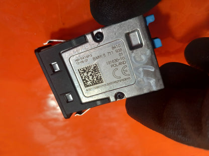 BMW F40 116D 1.5 Diesel 2021 Dual USB Port Charging Socket 8711938 Warranty A365 - Image 6
