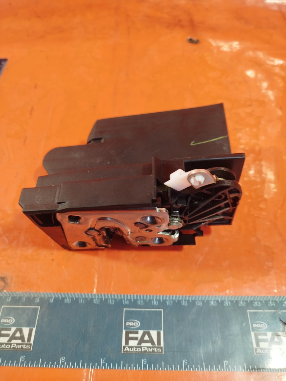 ✅2024 DACIA DUSTER JOURNEY DOOR LOCK REAR RIGHT + WARRANTY A364 - Image 7