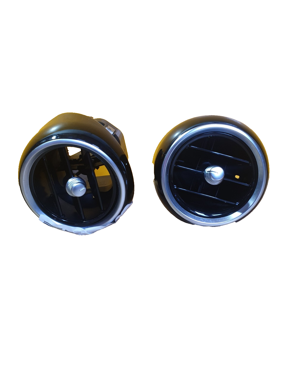 ✅Mercedes C Class W205 2014 Dashboard Air Vent Pair Left & Right A2058301200 - Image 2