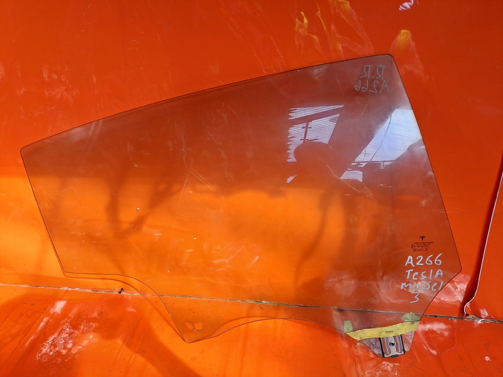 ✅TESLA MODEL 3 LONG RANGE 2020 REAR RIGHT DOOR WINDOW GLASS 43R-004529 Warranty - Image 3