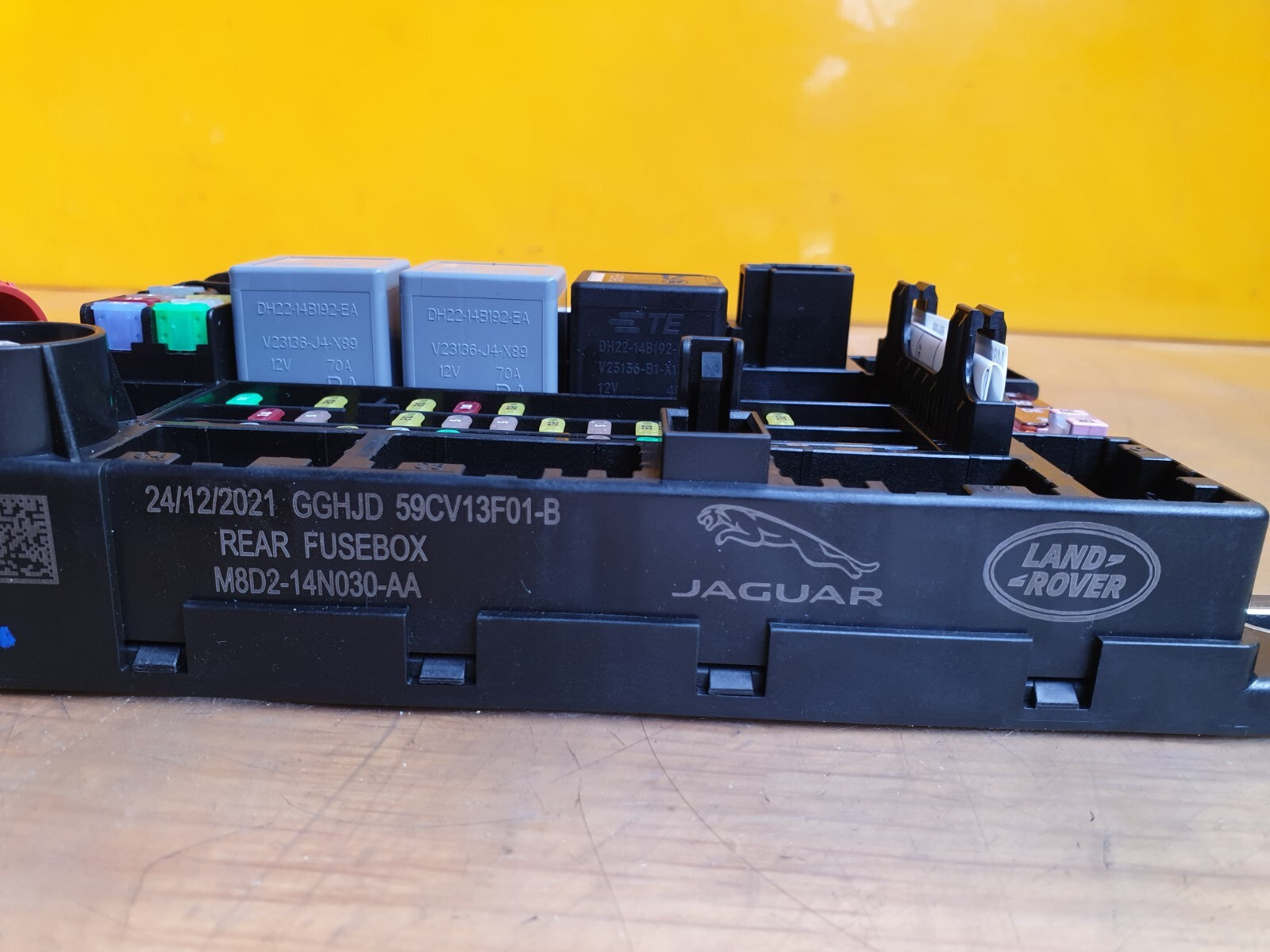 ✅2022 RANGE ROVER EVOQUE L551 1.5 PETROL FUSE BOX M8D2-14N030-AA + WARRANTY A169 - Image 10