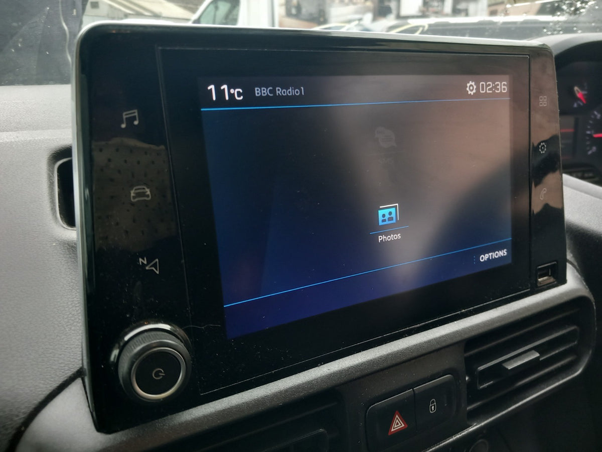 2022 Peugeot Partner K9 Display Screen Warranty A419 - Image 2