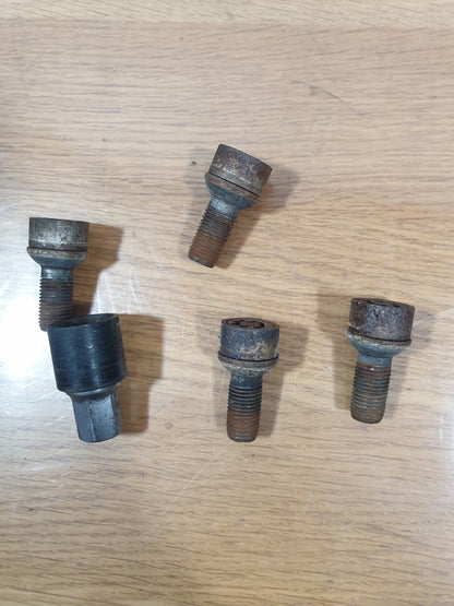 ebay-src:https://i.ebayimg.com/00/s/mtywmfgxmjaw/z/cigaaoswmvpmyghf/$_57.jpg