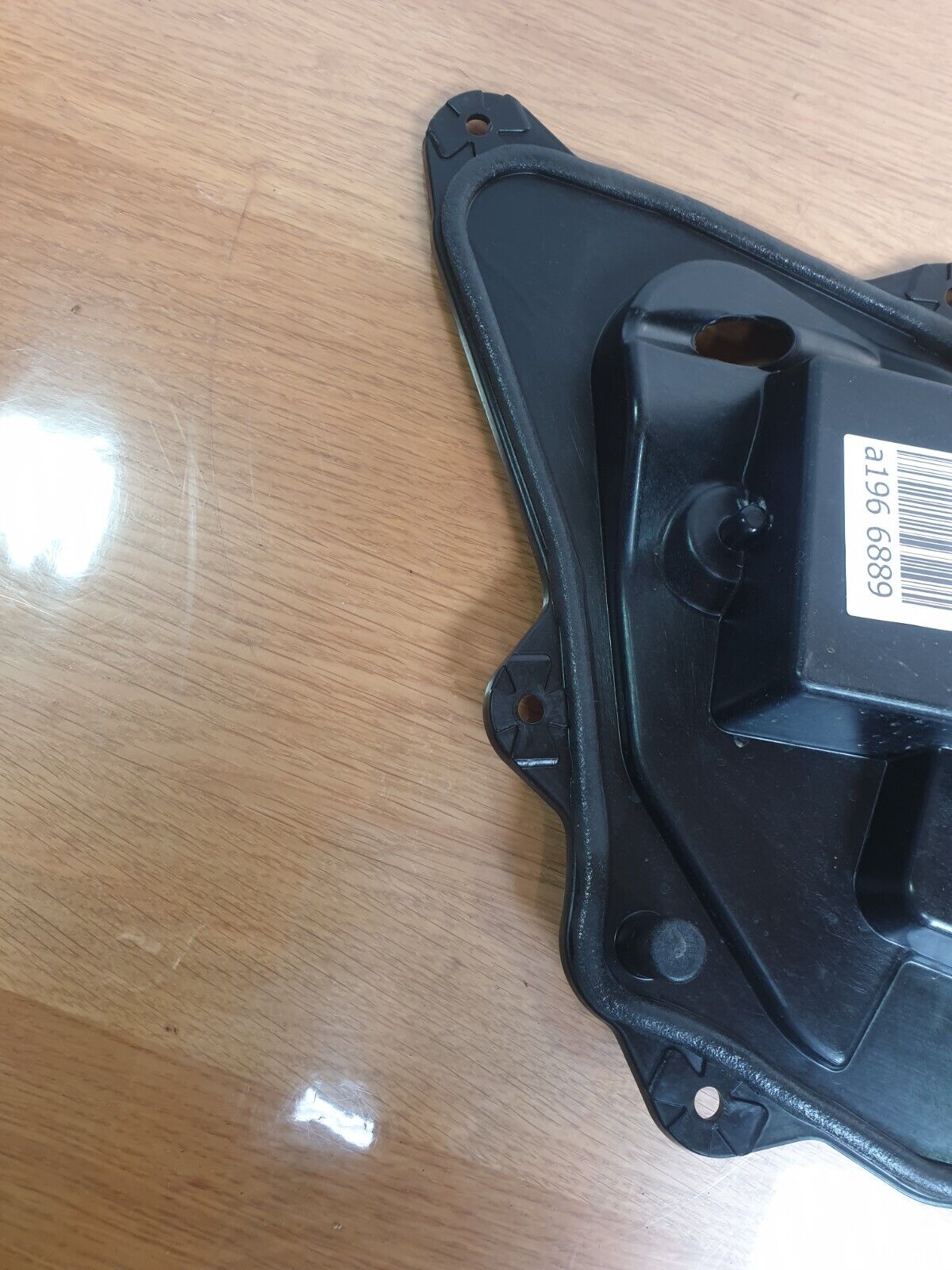 2017 JAGUAR F-PACE X761 3.0P FRONT RIGHT DOOR WINDOW REGULATOR CARRIER A196