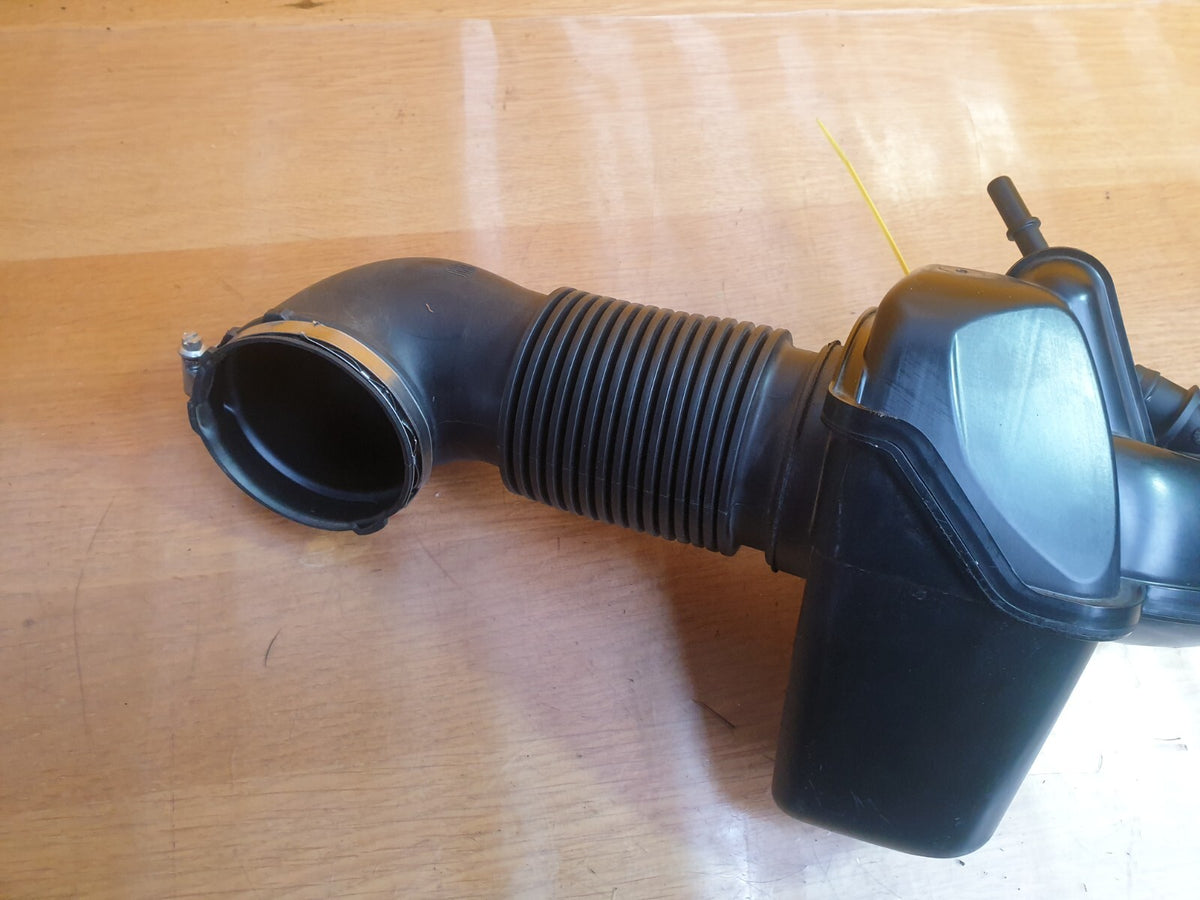 2022 Range Rover Evoque L551 Air Intake Pipe L8D2-9C623-AE Warranty A169 - Image 7