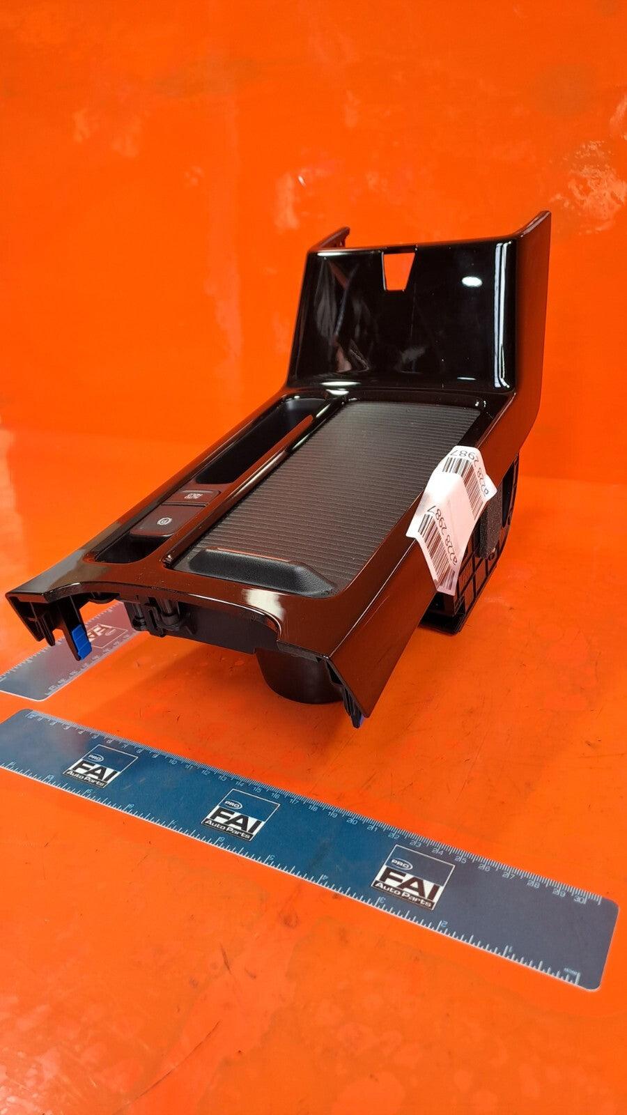 KIA Xceed 4 Isg 1.5 Petrol 2021 CENTER CONSOLE CUP HOLDER HANDBRAKE SWITCH A228 - Image 4