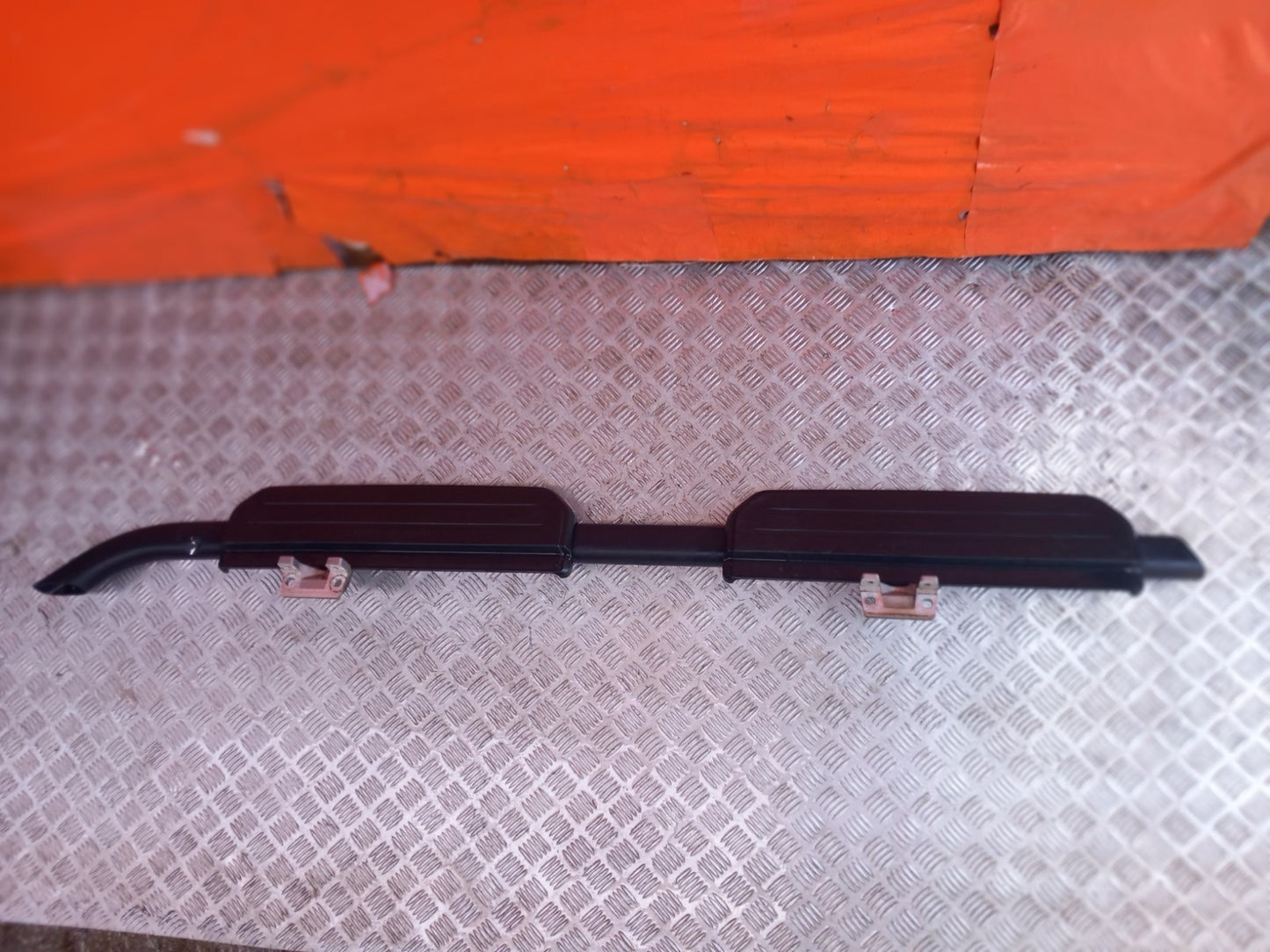 Land Rover Defender L663 3.0 Diesel 2025 Left Running Board L8BM16490CC A396 - Image 1
