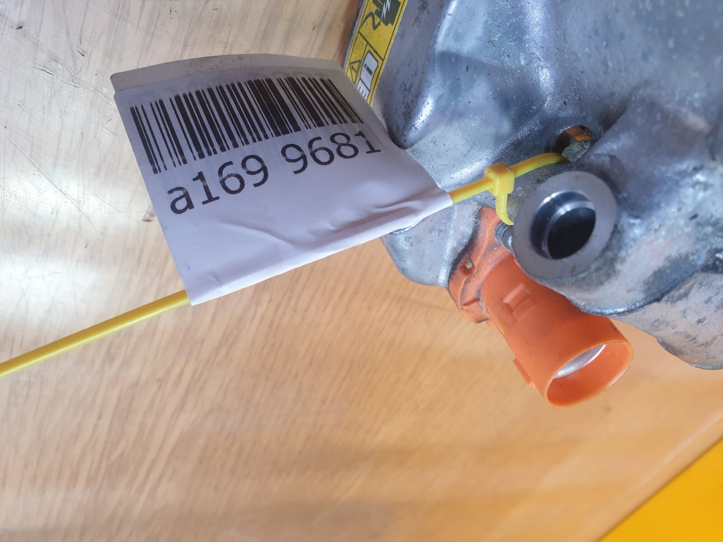 ebay-src:https://i.ebayimg.com/00/s/mtiwmfgxnjaw/z/ov0aaoswdhtmlvc6/$_57.jpg