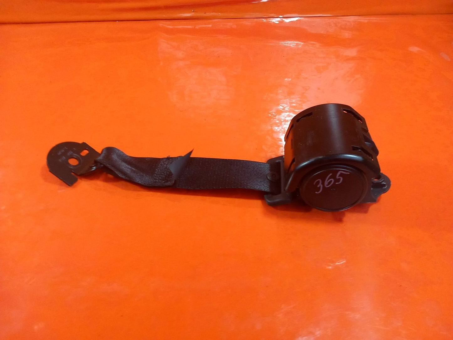 BMW F40 116D 1.5 Diesel 2021 Rear Centre Seat Belt 644146100C Warranty A365 - Image 4