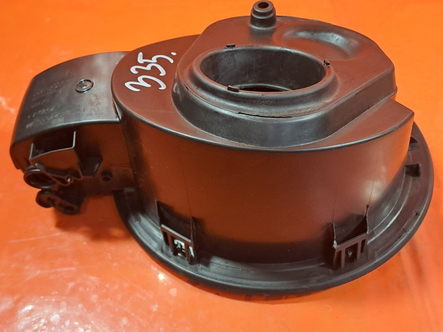 ebay-src:https://i.ebayimg.com/00/s/mtiwmfgxnjaw/z/dziaaeswl29pbmiq/$_57.jpg