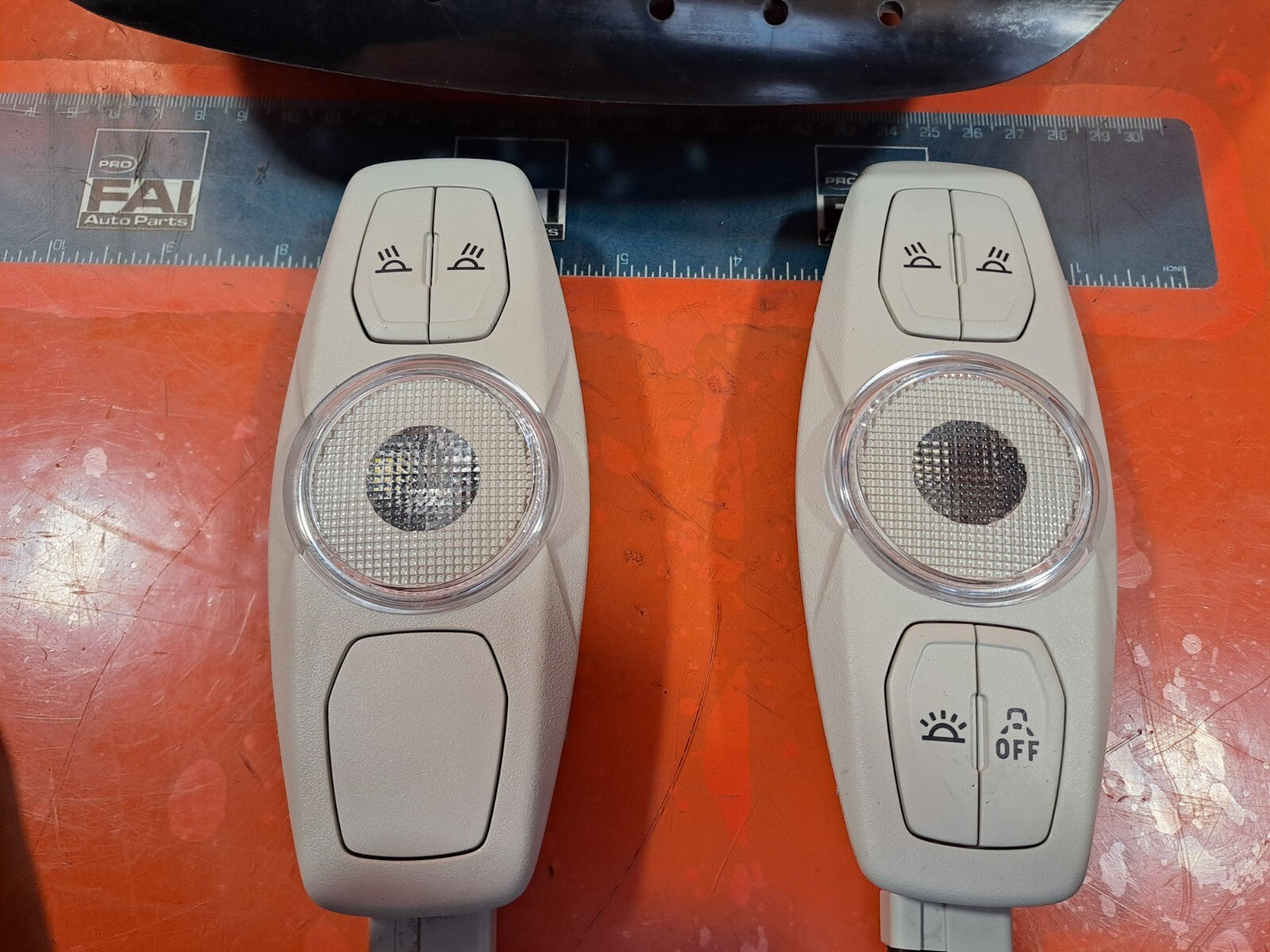 ✅FORD C-MAX ZETEC 1.0 PETROL 2018 COURTESY LIGHT INTERIOR ROOF SET Warranty - Image 2