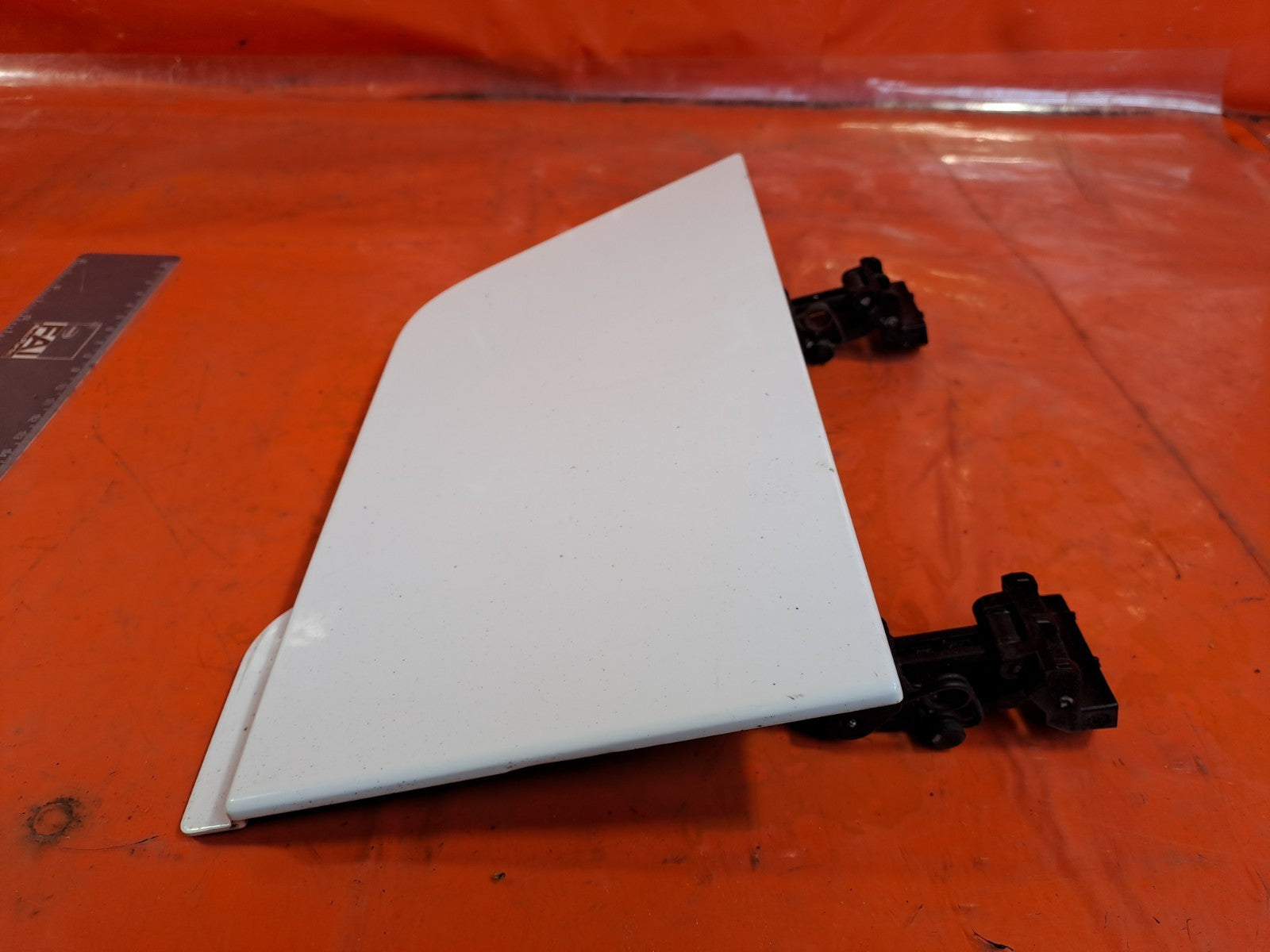 ✅Ford Tourneo Custom 2.0 Diesel 2017 Fuel Filler Flap Cover White Warranty A359 - Image 4