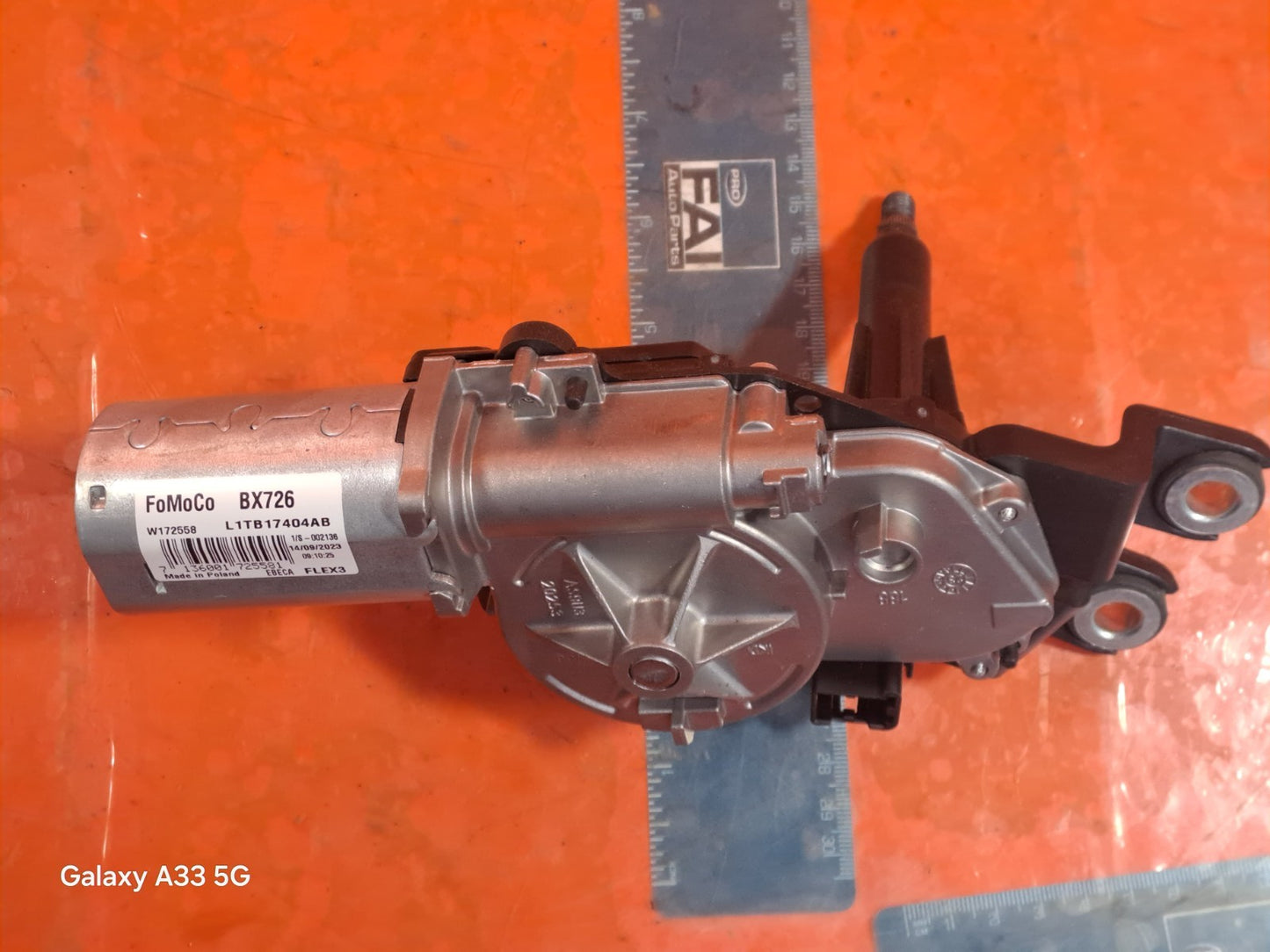 ebay-src:https://i.ebayimg.com/00/s/mtiwmfgxnjaw/z/cgqaaeswwhlo~knq/$_57.jpg