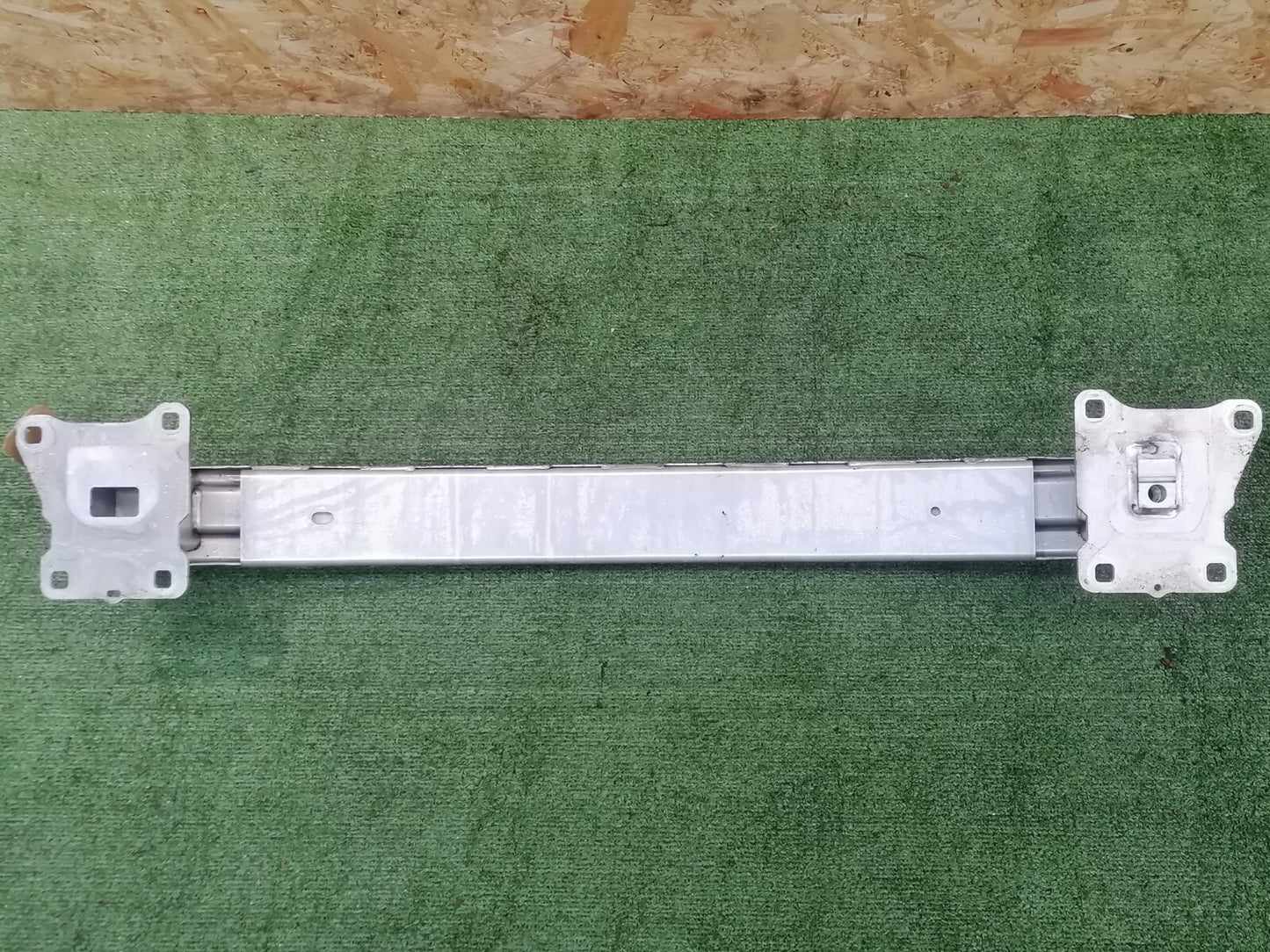 ✅Jaguar E-Pace 2.0 Petrol 2018 Rear Crash Reinforcement Bar J9C317A962 Warranty - Image 10
